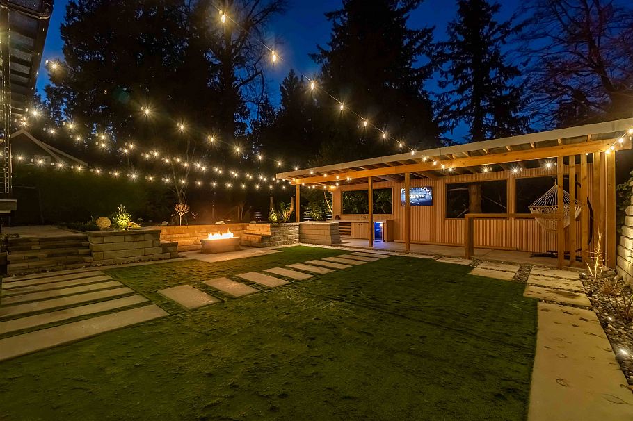 3837 Sunnycrest Drive North Vancouver, BC - 39