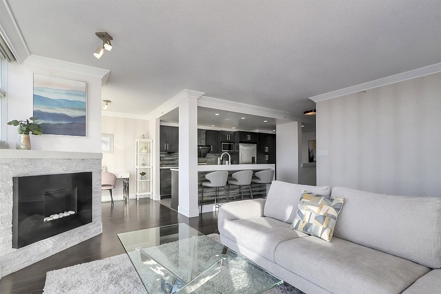 3002 1199 Marinaside Crescent Vancouver, BC - 9