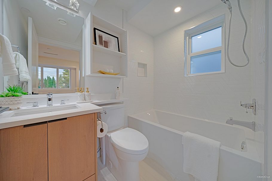 2658 Waterloo Street Vancouver, BC - 20