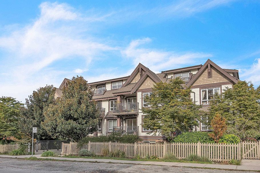 PH3 1533 E 8th Avenue Vancouver, BC - 2