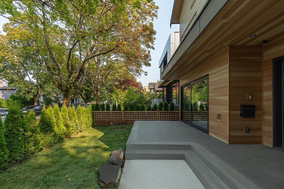 1 3186 W 11th Avenue Vancouver, BC - 23