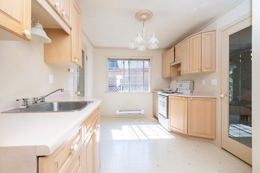 5020 Moss Street Vancouver, BC - 12