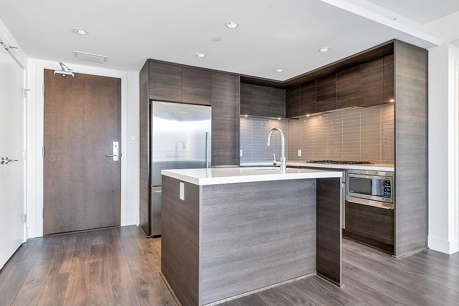 601 1550 Fern Street North Vancouver, BC - 6