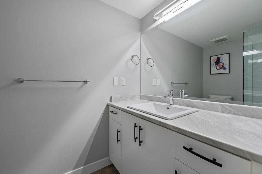 4684 Capilano Road North Vancouver, BC - 30