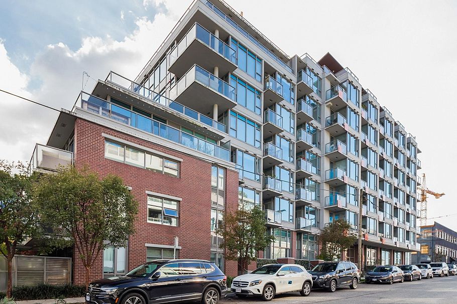 365 250 E 6th Avenue Vancouver, BC - 1