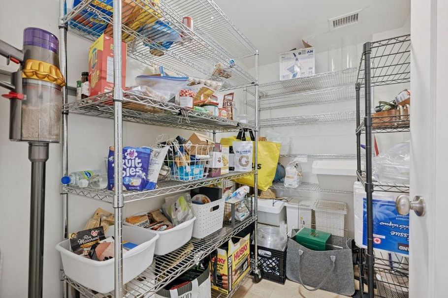 502 111 E 1st Avenue Vancouver, BC - 26