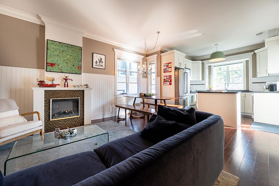 1368 E 13th Avenue Vancouver, BC - 13