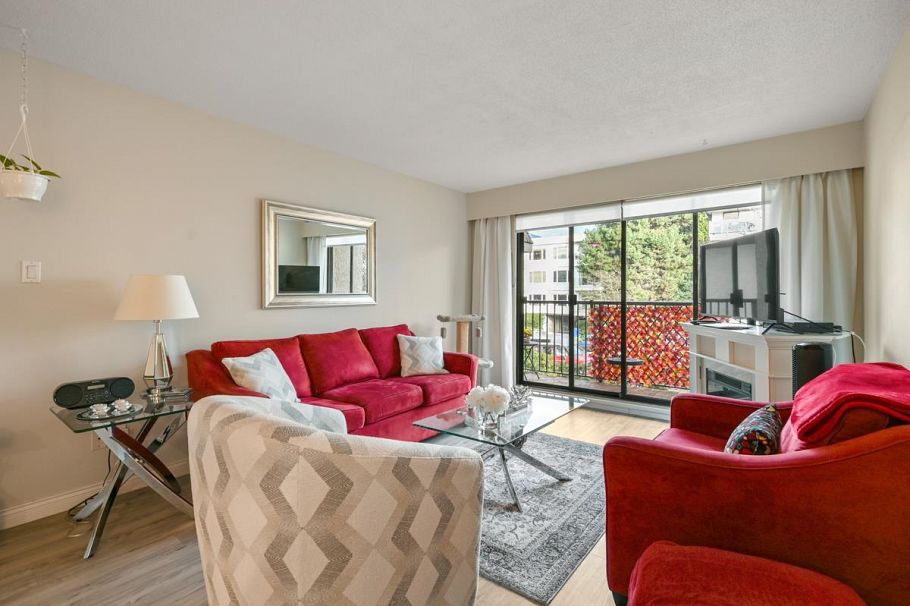 205 307 W 2nd Street North Vancouver, BC - 2