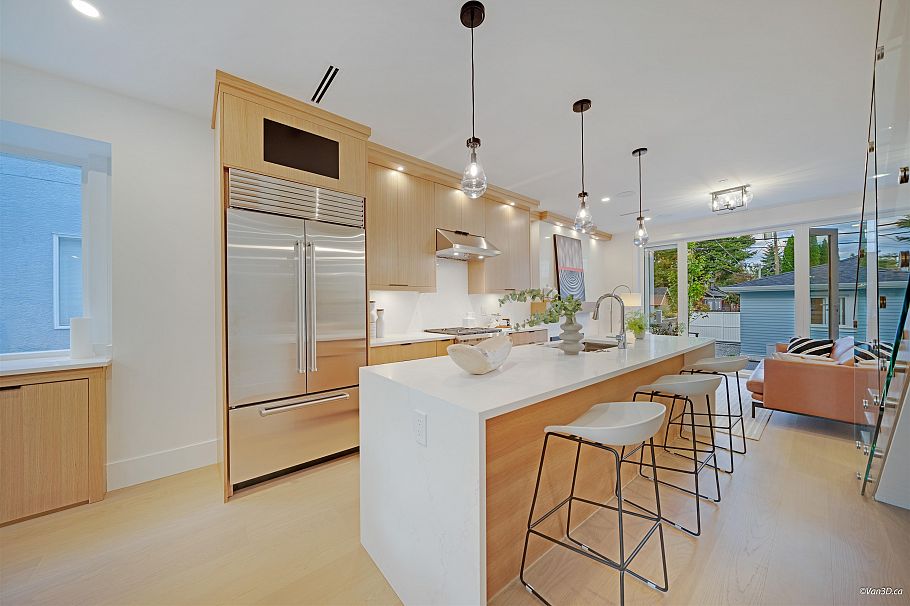 2658 Waterloo Street Vancouver, BC - 6