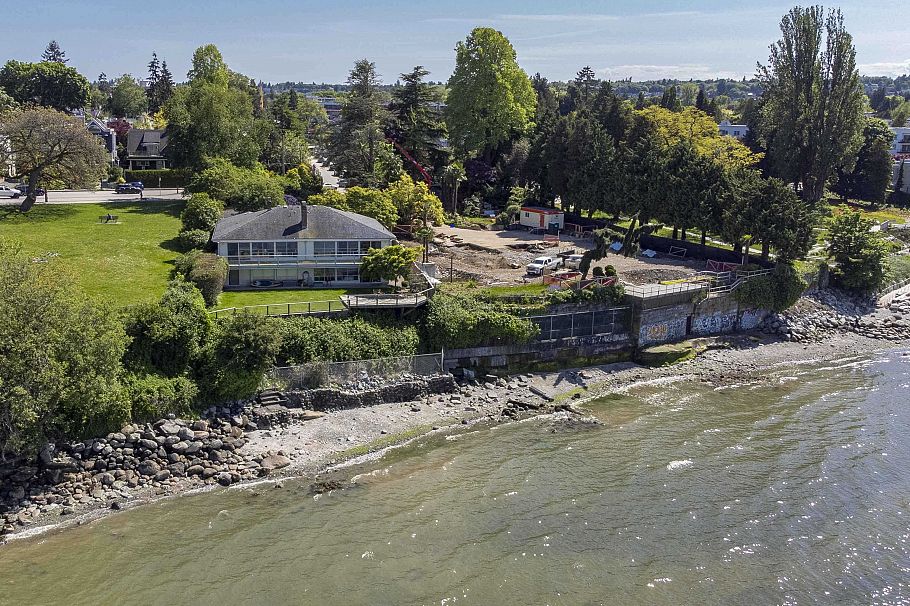 2789 Point Grey Road Vancouver, BC - 2