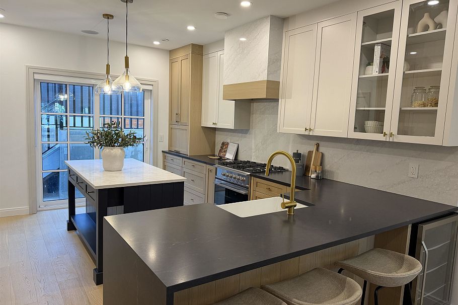 2540 Grant Street Vancouver, BC - 7