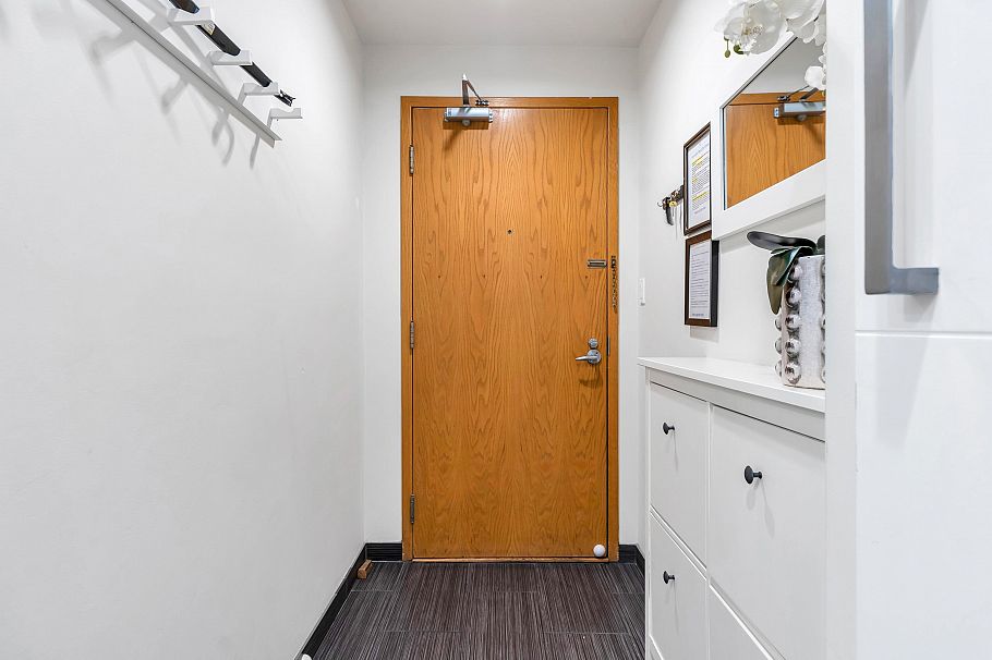 1306 1383 Howe Street Vancouver, BC - 6