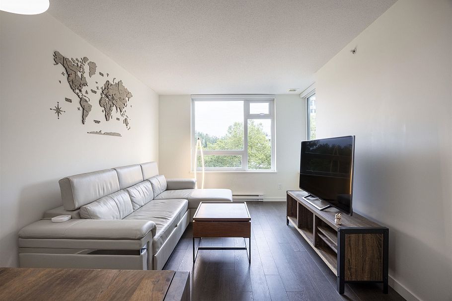 657 5515 Boundary Road Vancouver, BC - 2