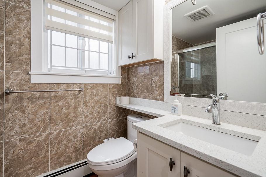 1230 E 51st Avenue Vancouver, BC - 10