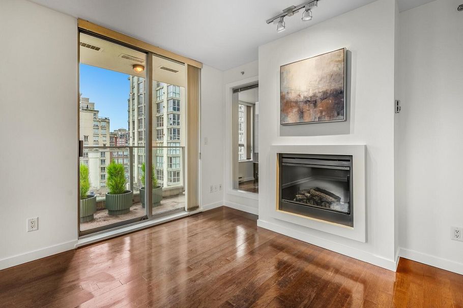 804 1225 Richards Street Vancouver, BC - 9