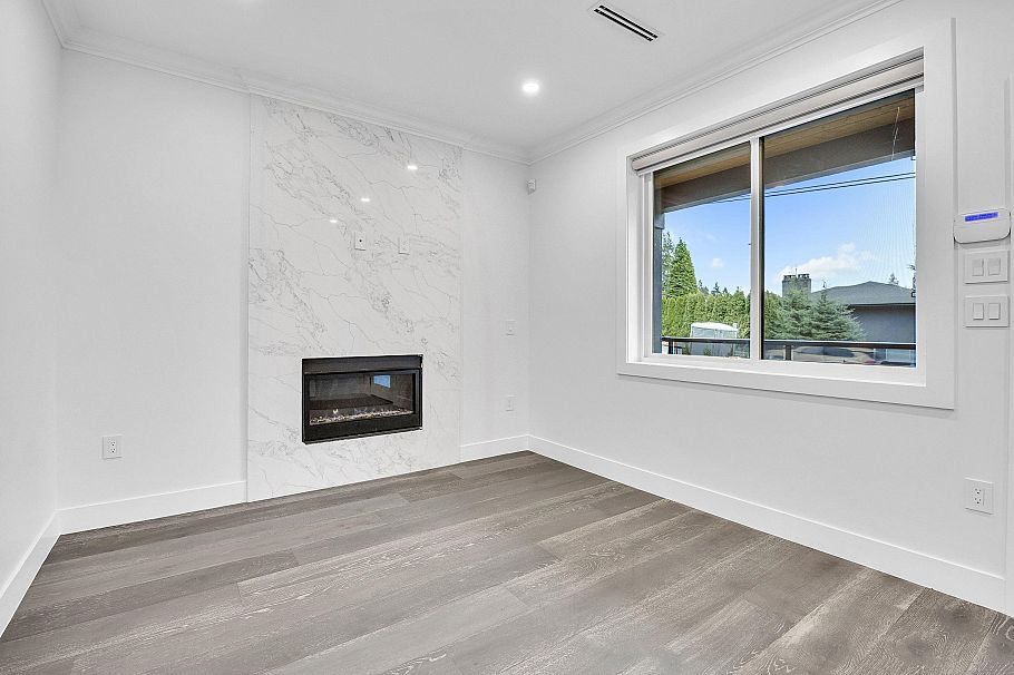 812 Montroyal Boulevard North Vancouver, BC - 5