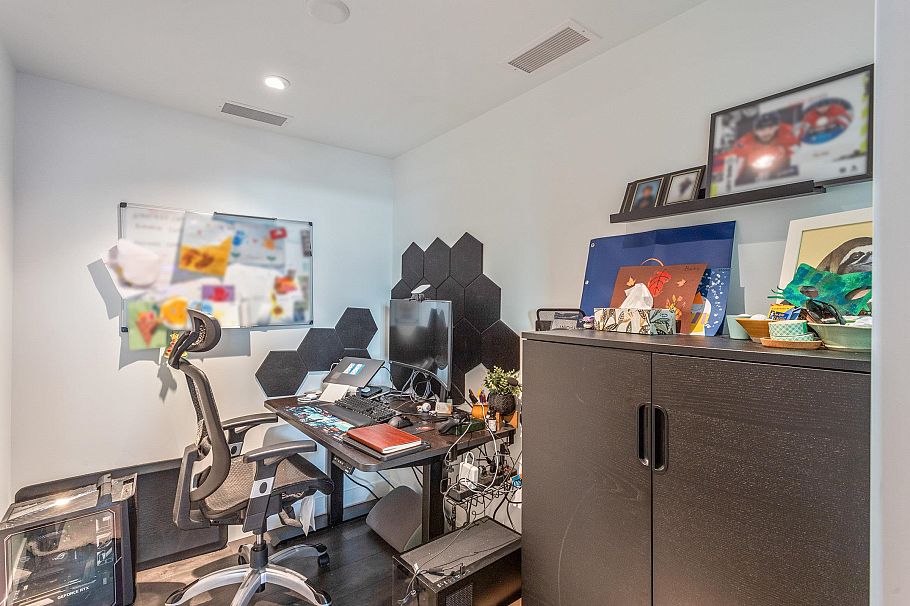 2306 1500 Fern Street North Vancouver, BC - 16