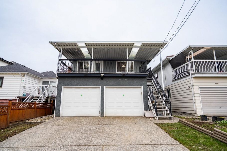 1230 E 51st Avenue Vancouver, BC - 31