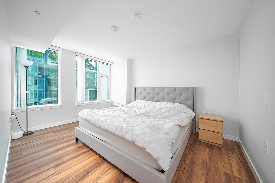 809 8699 Hazelbridge Way Richmond, BC - 13