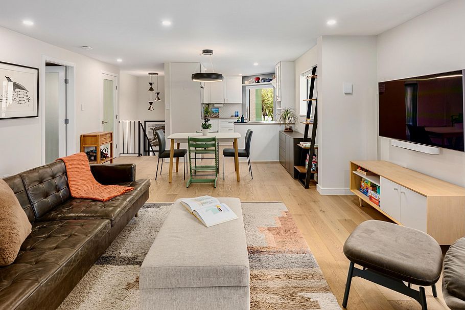 101 936 Bute Street Vancouver, BC - 1