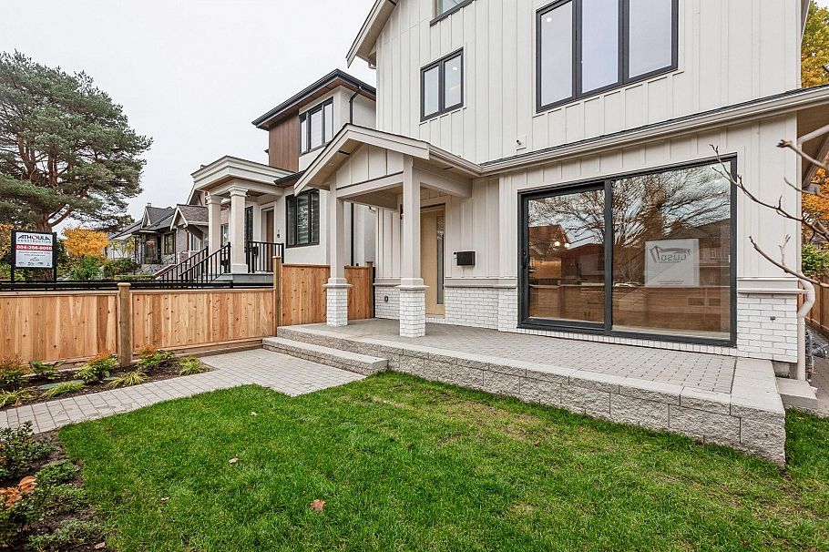 1 448 W 20th Avenue Vancouver, BC - 1