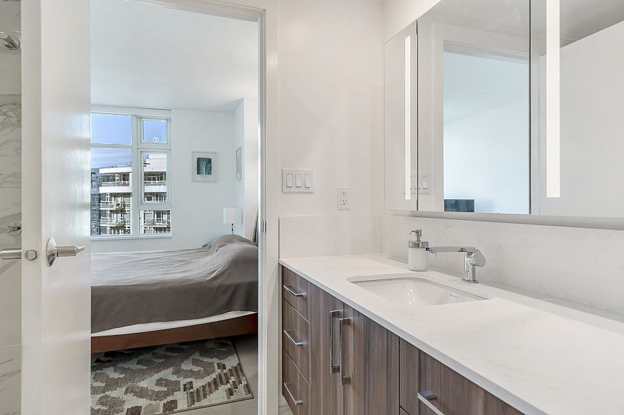 1608 198 Aquarius Mews Vancouver, BC - 30