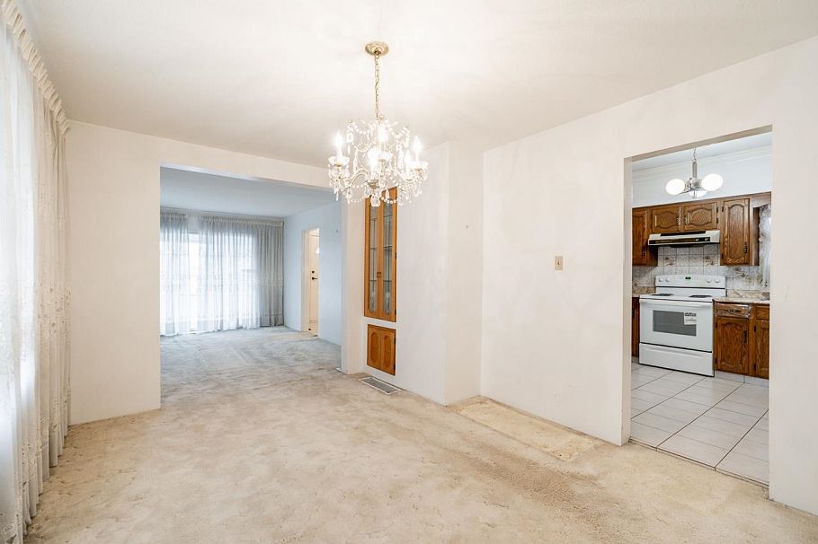 2604 E 19th Avenue Vancouver, BC - 6