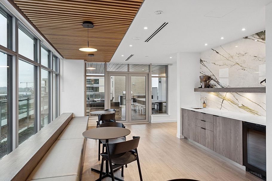 317 755 Harbourside Drive North Vancouver, BC - 34