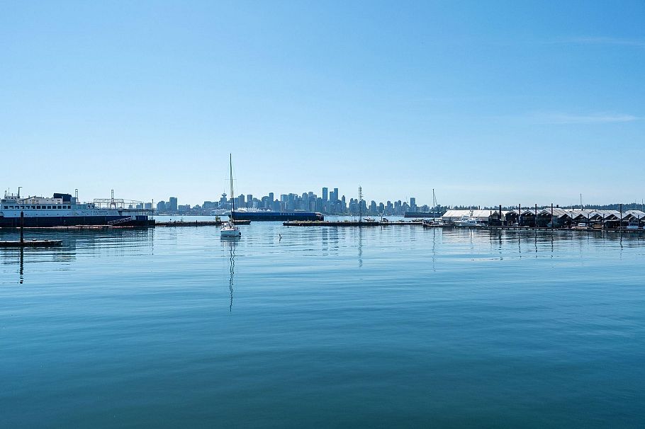 A27 415 W Esplanade Avenue North Vancouver, BC - 35