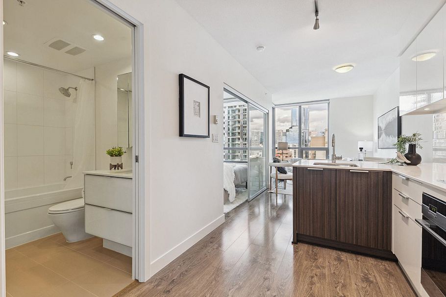 2203 1308 Hornby Street Vancouver, BC - 12