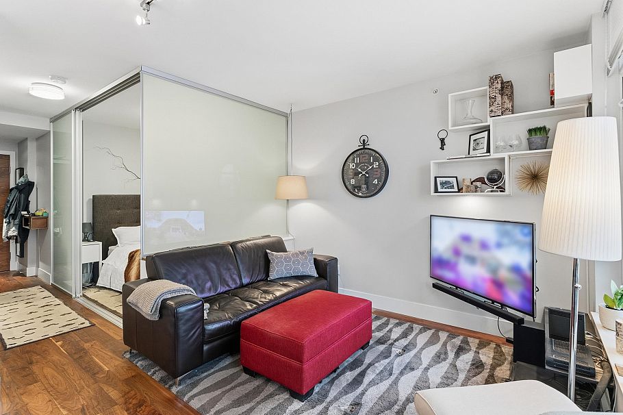 1006 111 E 13th Street North Vancouver, BC - 4