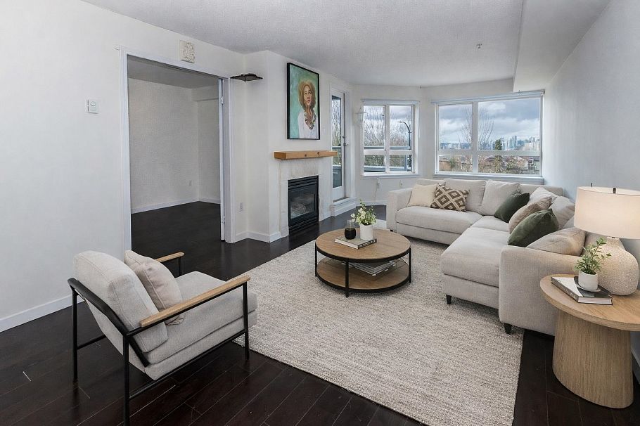 308 1707 Charles Street Vancouver, BC - 2