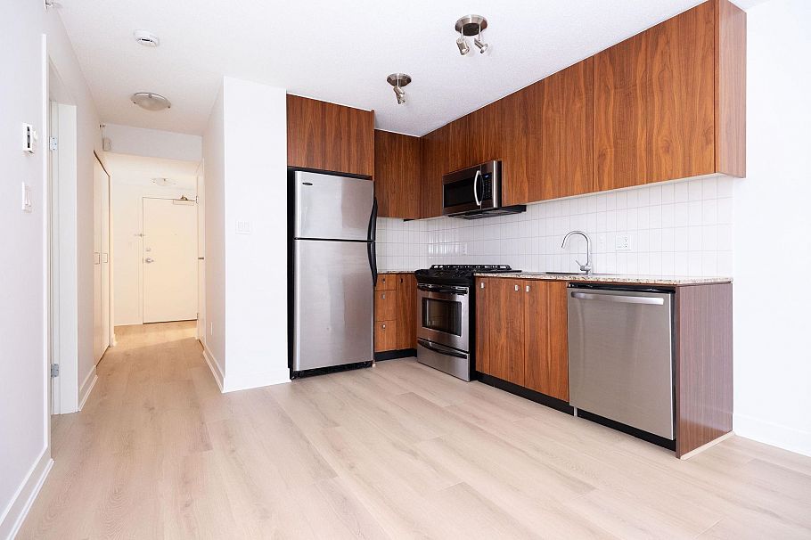 302 1030 W Broadway Street Vancouver, BC - 5