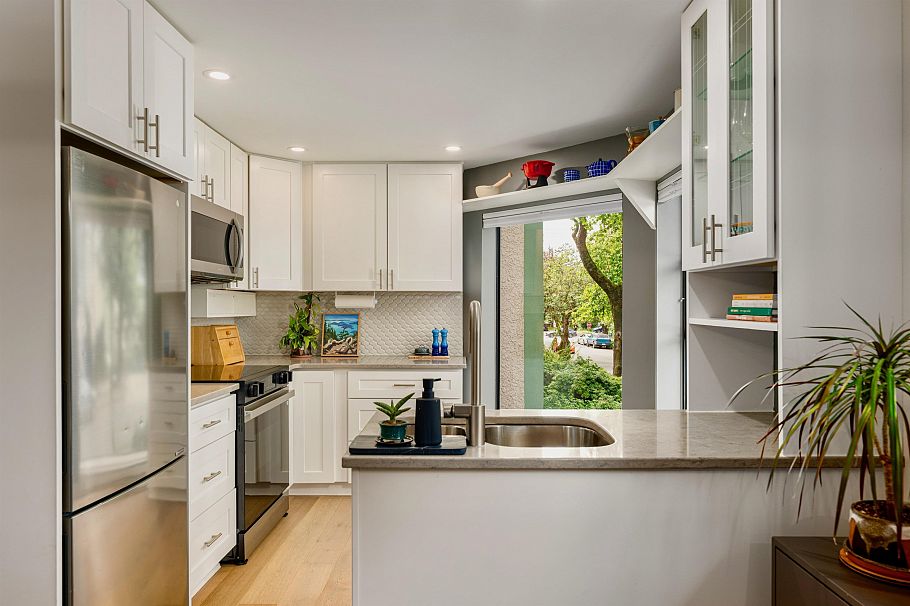 101 936 Bute Street Vancouver, BC - 8