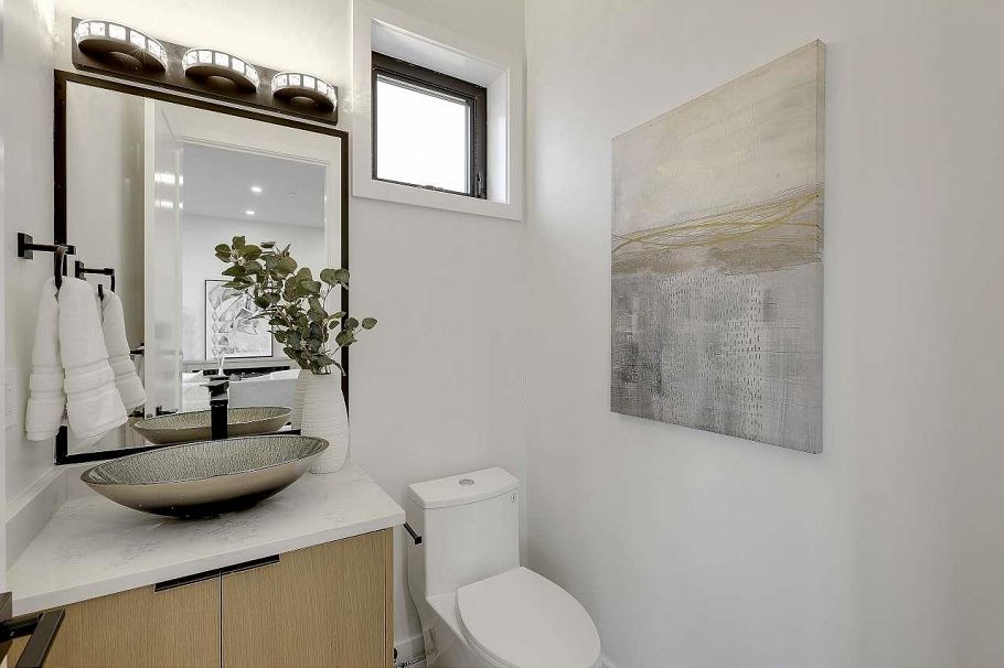 1 3558 Turner Street Vancouver, BC - 22