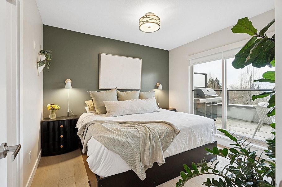 403 1330 Marine Drive North Vancouver, BC - 16