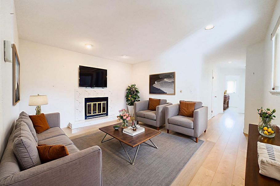 3630 Cambridge Street Vancouver, BC - 3