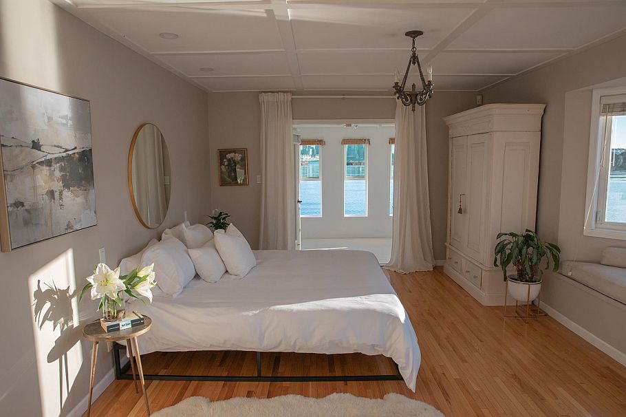 A27 415 W Esplanade Avenue North Vancouver, BC - 4