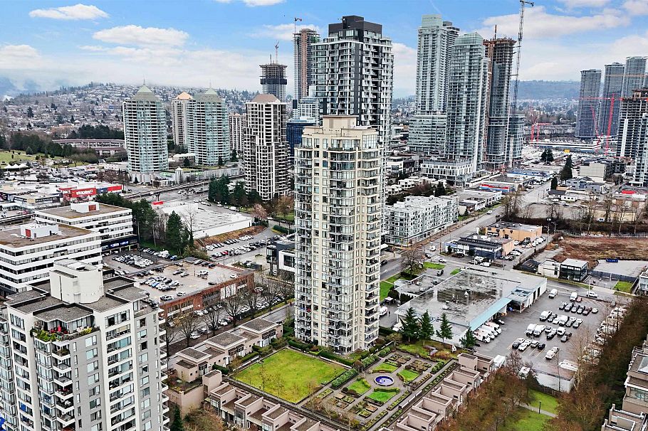 902 4250 Dawson Street Burnaby, BC - 32