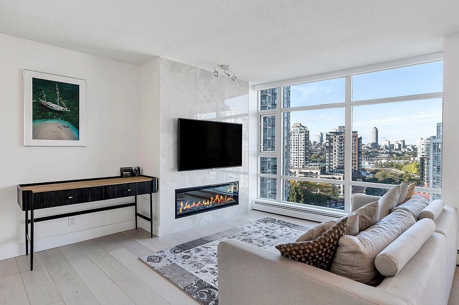 1608 198 Aquarius Mews Vancouver, BC - 7