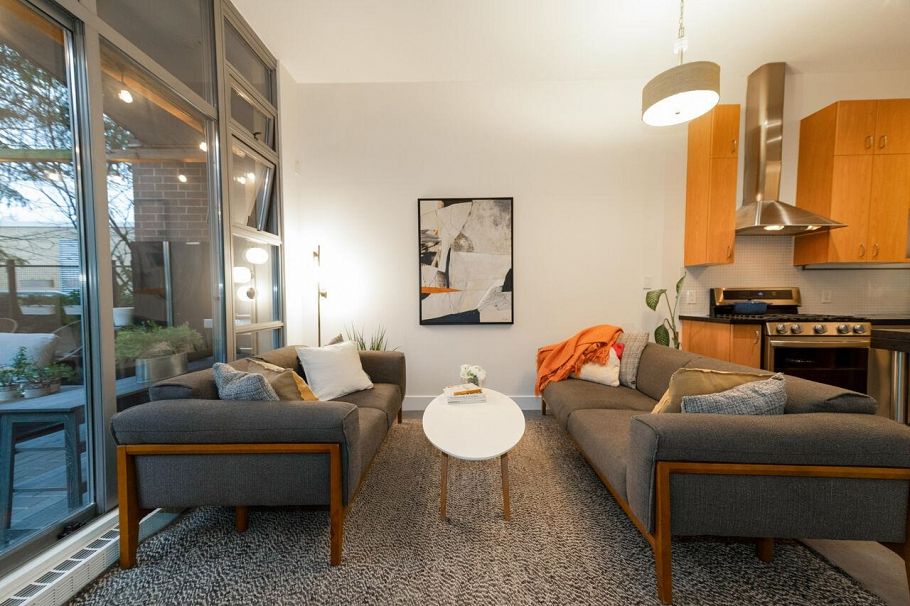 101 2635 Prince Edward Street Vancouver, BC - 4