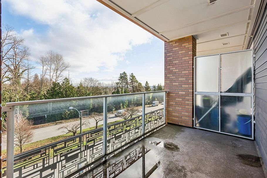 405 6933 Cambie Street Vancouver, BC - 25