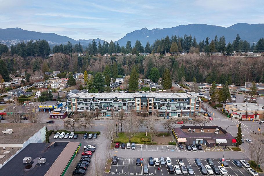 403 1330 Marine Drive North Vancouver, BC - 31