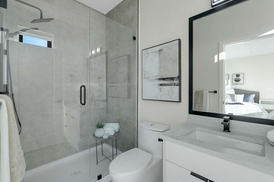 2 3558 Turner Street Vancouver, BC - 9