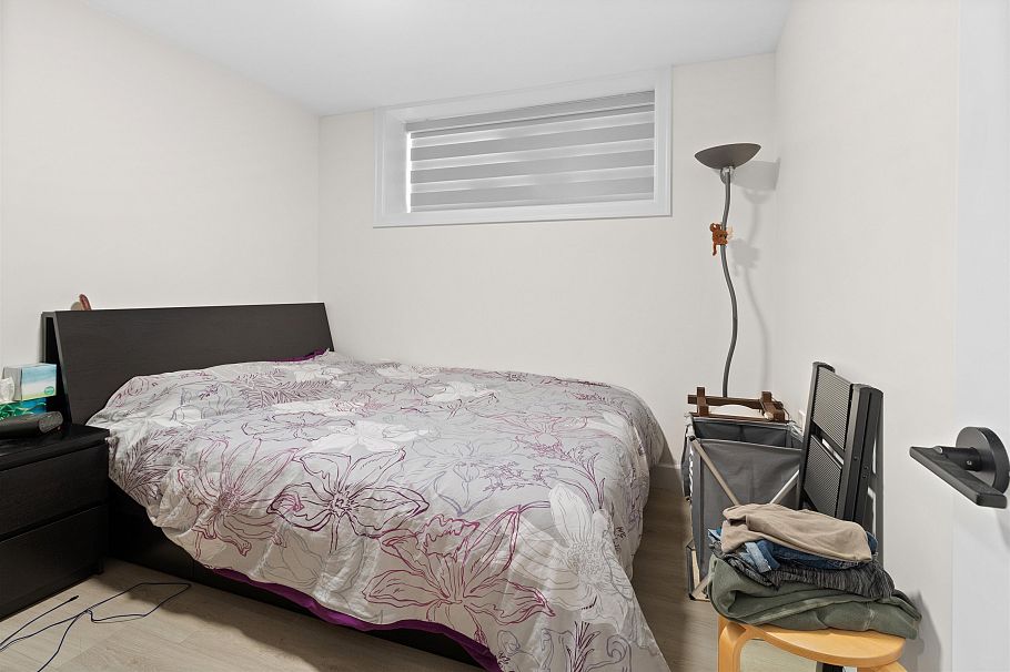 7662 French Street Vancouver, BC - 39