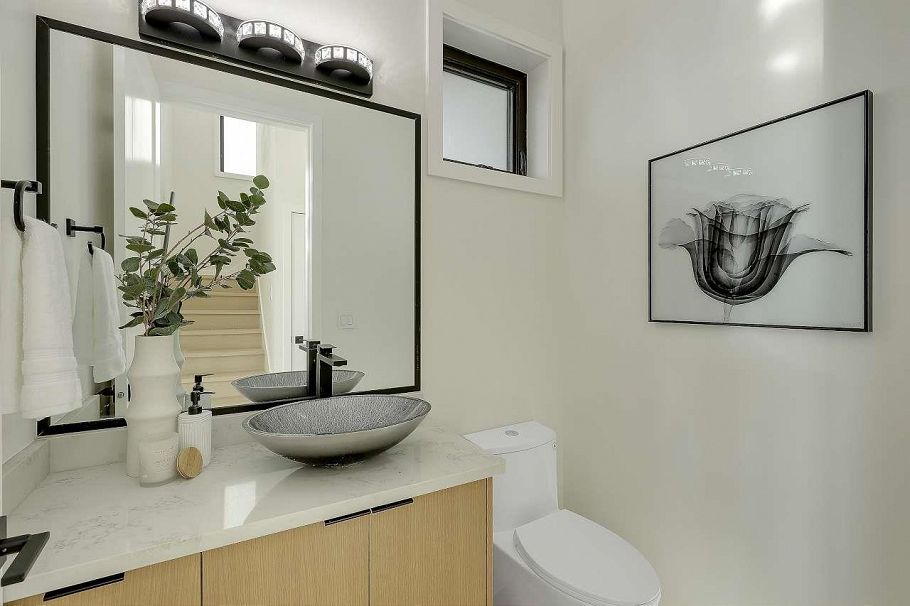 2 3558 Turner Street Vancouver, BC - 12