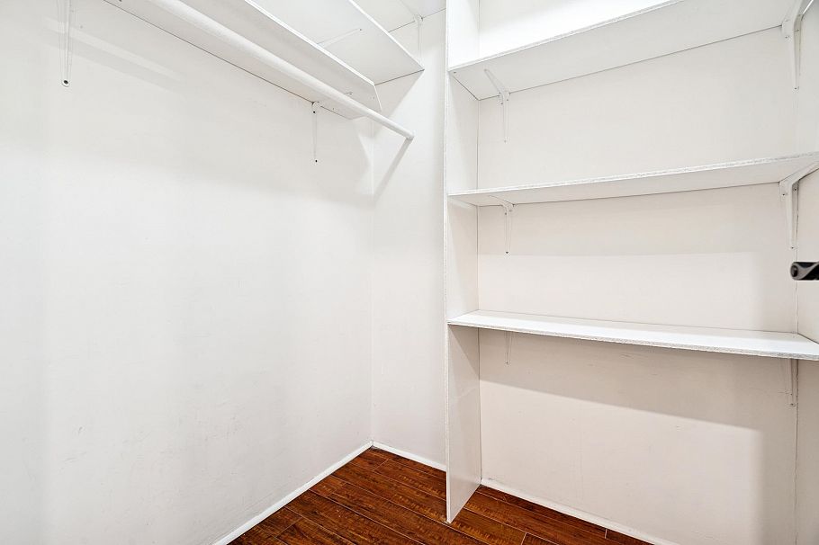 111 3787 W 4th Avenue Vancouver, BC - 18