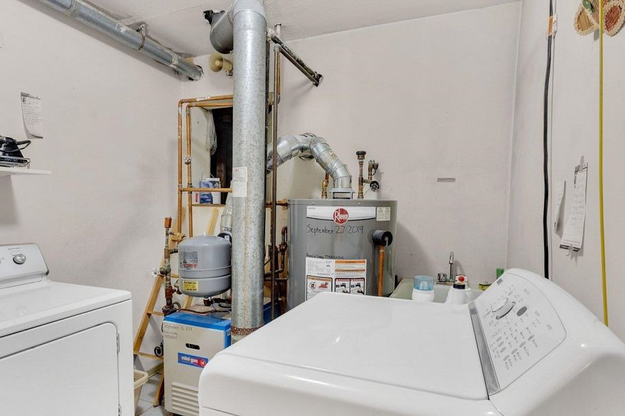 3288 E 5th Avenue Vancouver, BC - 20