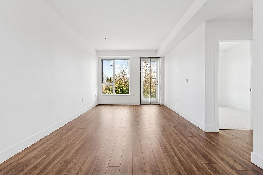 405 6933 Cambie Street Vancouver, BC - 4