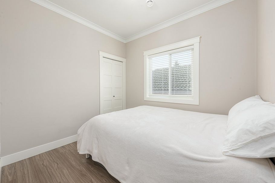 2496 Brock Street Vancouver, BC - 16